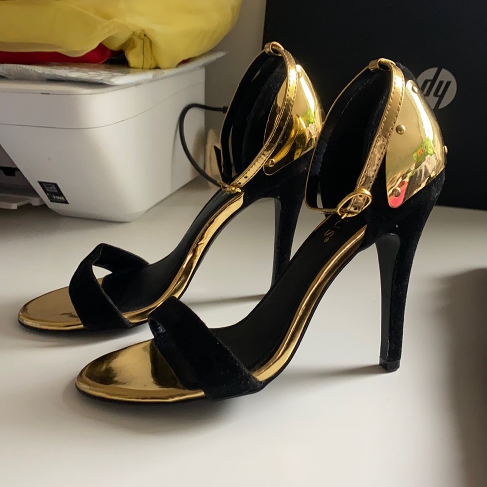 Venus black heels open toe with gold accented hardware
